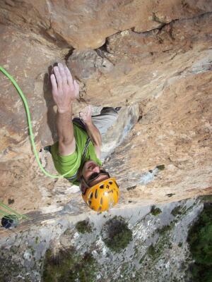 Rocher orange à Presles